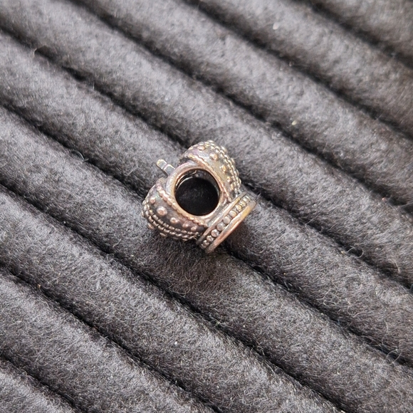 Pandora Charm - Crown - Picture 2 of 6